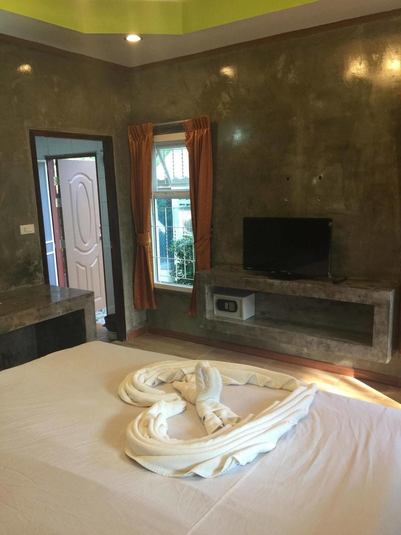 The White Elephant Resort Koh Chang Bagian luar foto